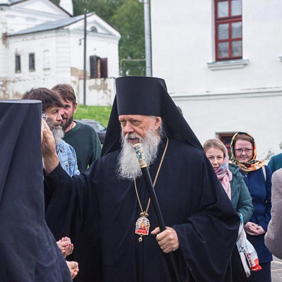 Епископ Городецкий и Ветлужский Августин совершил Божественную литургию в Высоковском Успенском мужском монастыре