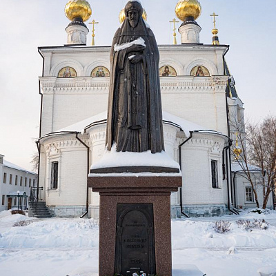 В день памяти святого благоверного великого князя Александра Невского епископ Городецкий и Ветлужский Парамон совершил Божественную литургию в Городецком Феодоровском мужском монастыре