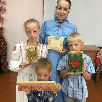 В православно-просветительском центре «Сретение» города Семенова прошел праздник Дня семьи, любви и верности