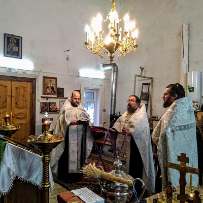 В Успенском храме деревни Понурово Ковернинского района освящен иконостас