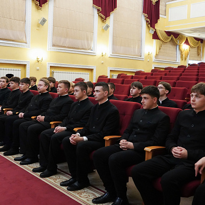 Глава Нижегородской митрополии встретился с первокурсниками Нижегородской духовной семинарии