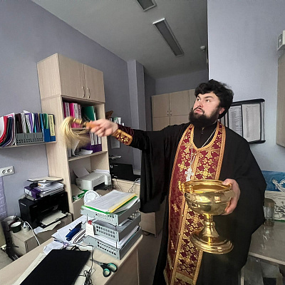 Благочинный Московского округа освятил детский сад №437 «Петушок»