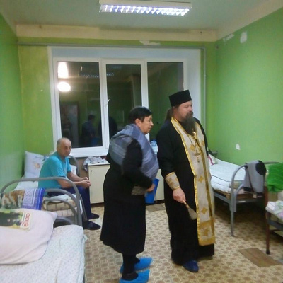 В Крещенские дни благочинный Ковернинского округа посетил Центральную районную больницу
