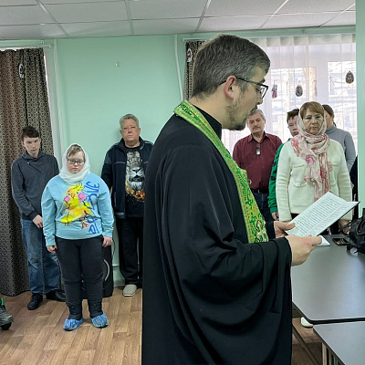 Помощник благочинного округа города Арзамаса освятил центр всесторонней поддержки детей и молодежи с ограниченными возможностями здоровья