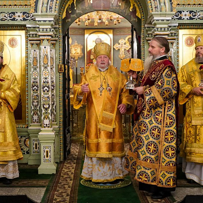 27.11.2021 - Сонм архиереев Нижегородской митрополии совершил Божественную литургию в Городецком Феодоровском монастыре