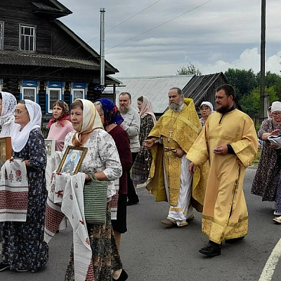 В день памяти святых первоверховных апостолов Петра и Павла в селе Хохлома Ковернинского благочиния отметили престольных праздник