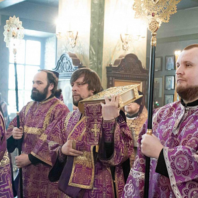 В день памяти 40 мучеников Севастийских епископ Городецкий и Ветлужский Августин совершил Вечерню с Литургией Преждеосвященных Даров в кафедральном соборе иконы Божией Матери Феодоровская