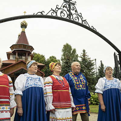 Епископ Городецкий и Ветлужский Парамон совершил Божественную литургию в храме Воздвижения Креста Господня р.п. Тонкино