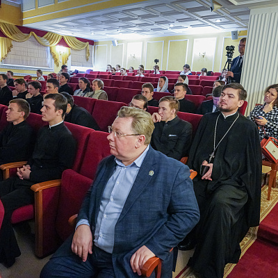 В Нижегородской духовной семинарии отметили день памяти ее небесного покровителя