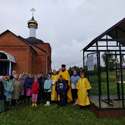 В селе Кажлейка Дальнеконстантиновского округа освящены новые колокола для восстанавливающегося Казанского храма