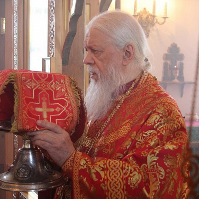 Епископ Городецкий и Ветлужский Августин совершил Божественную литургию в храме ФКУ ИК-1 поселка Сухобезводное