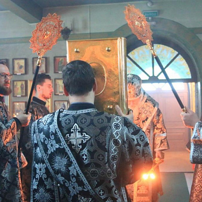 Епископ Городецкий и Ветлужский Августин совершил Литургию Преждеосвящённых Даров в кафедральном соборе иконы Божией Матери Феодоровская