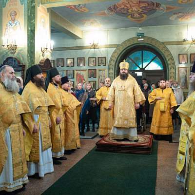 Епископ Городецкий и Ветлужский Парамон совершил Божественную литургию в Городецком Феодоровском мужском монастыре