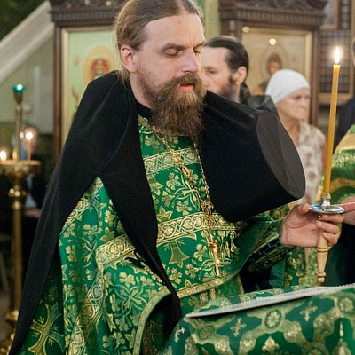 Накануне праздника перенесения мощей святого князя Александра Невского епископ Городецкий и Ветлужский Августин совершил Всенощное бдение в Городецком Феодоровском мужском монастыре