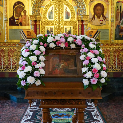 Митрополит Георгий совершил Божественную литургию в храме в честь Рождества Иоанна Предтечи в Нижнем Новгороде