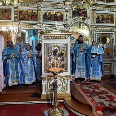 Соборное богослужение в день Празднования Владимирской иконы Божией Матери в Светлом