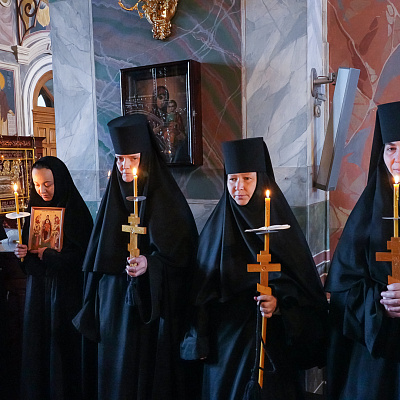 Управляющий Нижегородской епархией совершил иноческий постриг двух послушниц Серафимо-Дивеевского монастыря