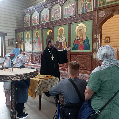 Для подопечных центра социального обслуживания населения Дальнеконстантиновского района проведена экскурсия по храму