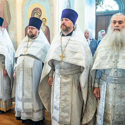 Епископ Городецкий и Ветлужский Парамон совершил Божественную литургию в храме великомученицы Екатерины г. Ветлуга