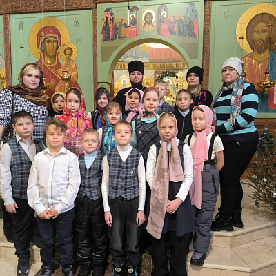 Учащиеся нижегородской школы №100 посетили храм в честь святого мученика Алексия Нейдгардта в Молитовском благочинии