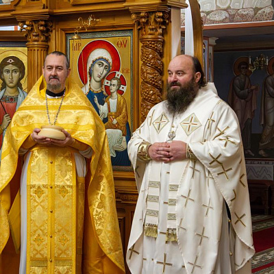 В день памяти святых мучеников Акиндина, Пигасия, Аффония, Елпидифора, Анемподиста и иже с ними епископ Городецкий и Ветлужский Парамон совершил Божественную литургию в Городецком Феодоровском мужском монастыре