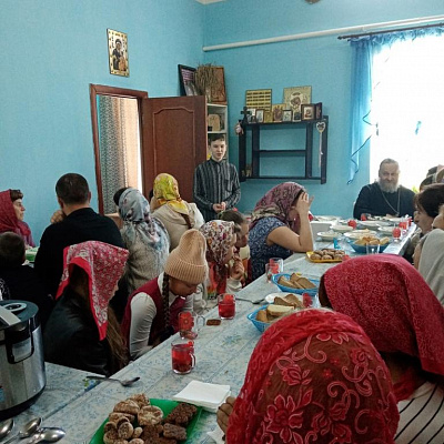 Воспитанники и педагоги воскресной школы при Спасском храме г. Городца отправились в паломническую поездку в Ковернинский район