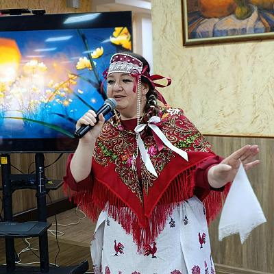 Клирик Автозаводского благочиния принял участие в открытии выставки в культурно-просветительском центре «Свято-Никольский»