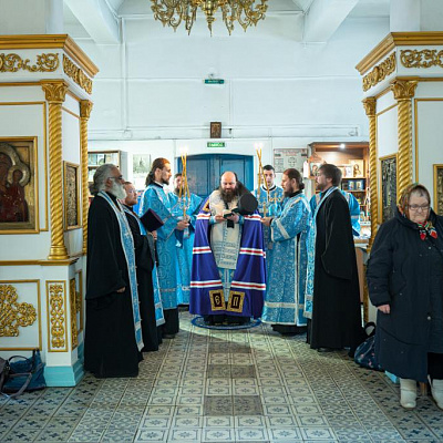 В канун праздника Благовещения Пресвятой Богородицы епископ Городецкий и Ветлужский Парамон совершил Всенощное бдение в Городецком кафедральном соборе Покрова Пресвятой Богородицы