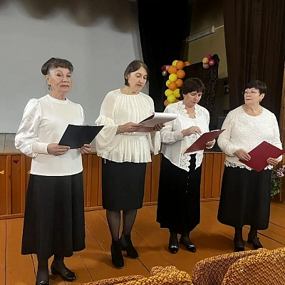 В Доме культуры д. Огибное Семеновского округа состоялась встреча, посвященная духовной истории родного края