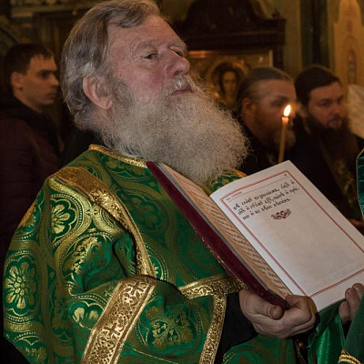 Епископ Городецкий и Ветлужский Августин совершил Всенощное бдение накануне торжеств в честь святого Александра Невского в Городецком Феодоровском мужском монастыре