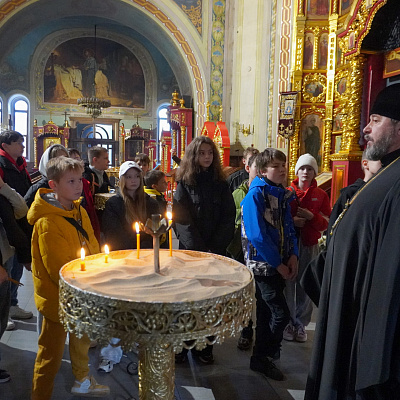 Клирик Нижегородского благочиния провел экскурсию для школьников в рамках проекта «Дружный Нижний»