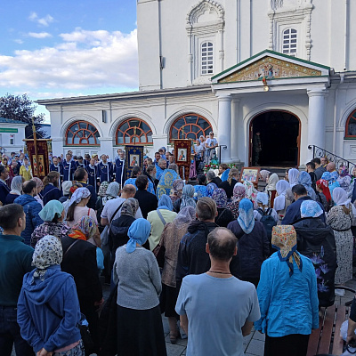 В Нижнем Новгороде состоялся крестный ход с иконой Божией Матери «Страстная»