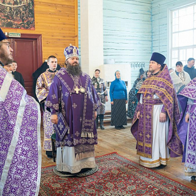 Епископ Городецкий и Ветлужский Парамон совершил Божественную литургию в храме Преображения Господня с. Соболиха