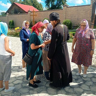 Семьи погибших участников СВО Шарангского округа совершили паломническую поездку к святыням Яранской земли