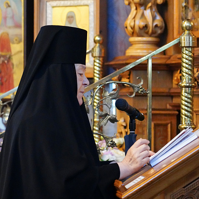 В день особого почитания Казанской иконы Божией Матери митрополит Георгий совершил богослужения в Свято-Троицком Серафимо-Дивеевском монастыре