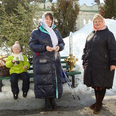В прощёное воскресенье, на территории Спасского храма г. Городца прошла благотворительная ярмарка