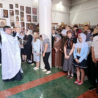 В храме Вознесения Господня поселка Ковернино прошел традиционный молебен перед выпускными экзаменами                                                                                                                                         