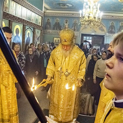 10 ноября, в день памяти великомученицы Параскевы Пятницы, в храме Быдреевского Кресто-Воздвиженского женского монастыря епископ Городецкий и Ветлужский Августин совершил Божественную литургию