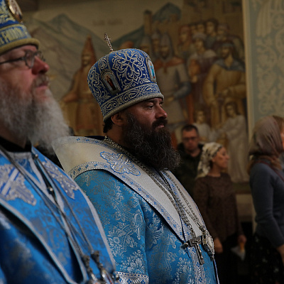 В праздник Владимирской иконы Божией Матери епископ Городецкий и Ветлужский Парамон сослужил архиепископу Владикавказскому и Аланскому Герасиму на Божественной литургии в храме равноапостольного князя Владимира г. Владикавказа