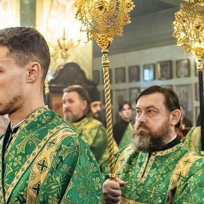 Архиерейское богослужение в память святого Александра Невского в Городце 