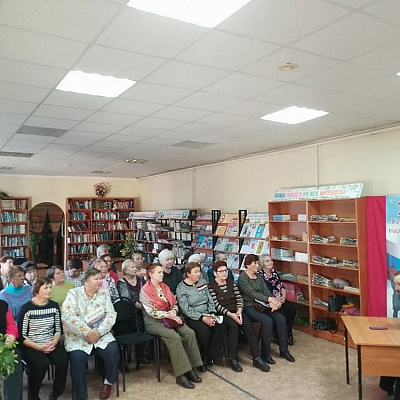 В Шарангской библиотеке прошла встреча клуба «Православная гостиная» с участием благочинного округа