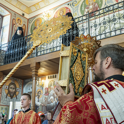 В престольный праздник Городецкого Феодоровского мужского монастыря епископ Городецкий и Ветлужский Парамон совершил Божественную литургию