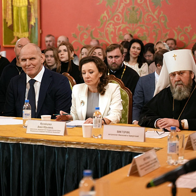 Представители Нижегородской епархии награждены грамотами председателя Патриаршей комиссии по вопросам физкультуры и спорта и медалью Минспорта РФ