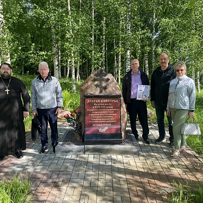 В селе Хмелевицы Шахунского округа прошла встреча благочинного с инициативной группой по вопросам возрождения святынь