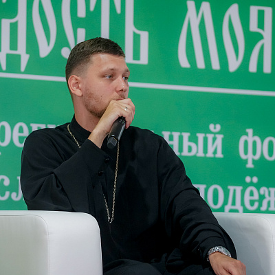 Клирики Нижегородской епархии провели беседу с участниками форума православной молодежи «Радость моя»