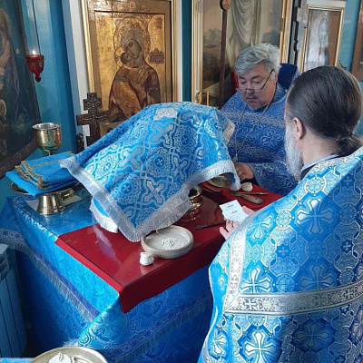 Соборное богослужение в день Празднования Владимирской иконы Божией Матери в Светлом