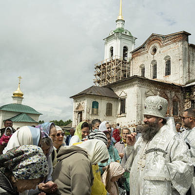В праздник Рождества Иоанна Предтечи епископ Городецкий и Ветлужский Парамон совершил Божественную литургию в Архиерейском подворье Собора Святой Живоначальной Троицы с. Белбаж