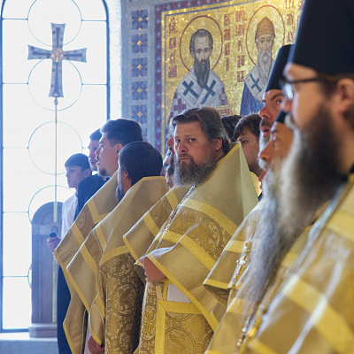 Епископ Гедеон совершил Божественную литургию в Свято-Владимирском соборе в Херсонесе