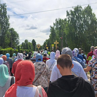 Престольный праздник в ознаменование 25-летия храма Пресвятой Живоначальной Троицы поселка Шаранга