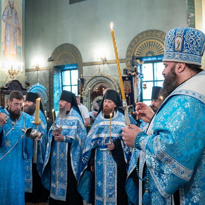 В канун престольного праздника Городецкого Феодоровского мужского монастыря епископ Городецкий и Ветлужский Парамон совершил Всенощное бдение